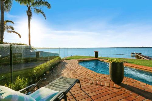 Toukley Maison | Serene 5 BDRM Villa with Pool