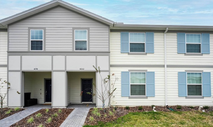 Davenport Maison | Serene 5-bedroom townhome with Pool near Disney