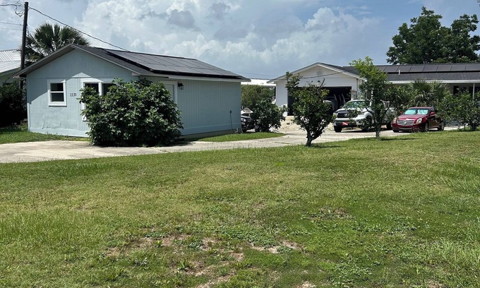 Lynn Haven Appartement | Serene and Peaceful 2-bedroom apartment in Lynn Haven with WiFi, AC