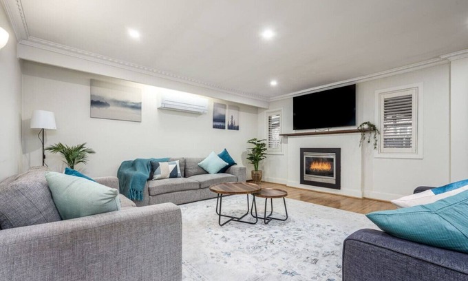 Berwick Maison | Serene and Spacious Retreat on the Hills