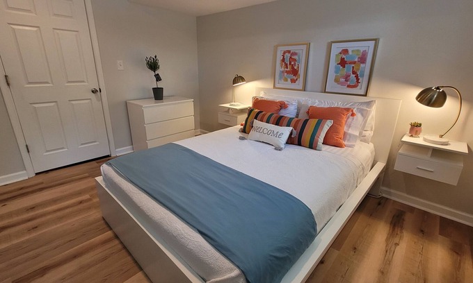 Lynchburg Appartement | Serene Apt Perfect for UL🎓 -Grill- Ping Pong - Stroll to SB-Chill on the Patio!