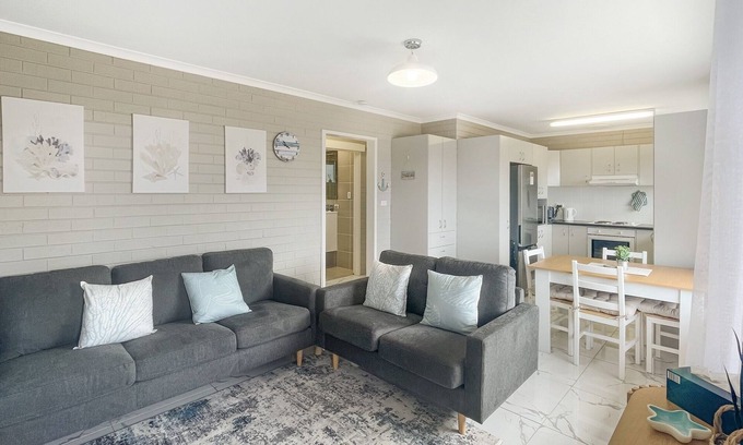 North Batemans Bay Appartement | Serene Coastal Retreat with Carport