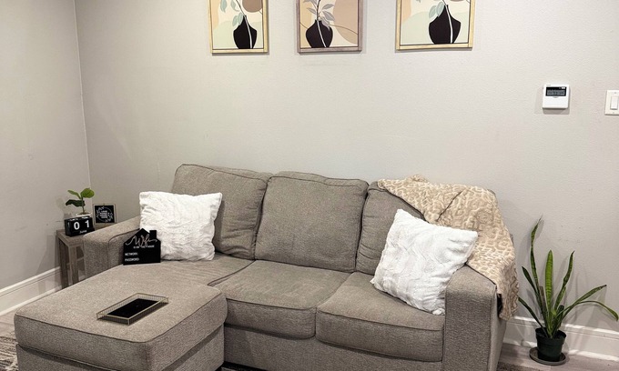 Old East Dallas Appartement | Serene Dallas Hideout - Walk to Greenville & Knox