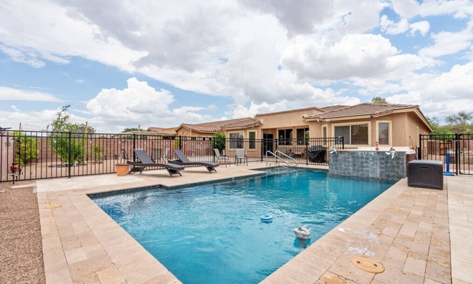 Tucson Maison | Serene Desert Casa with Pool and Hot Tub