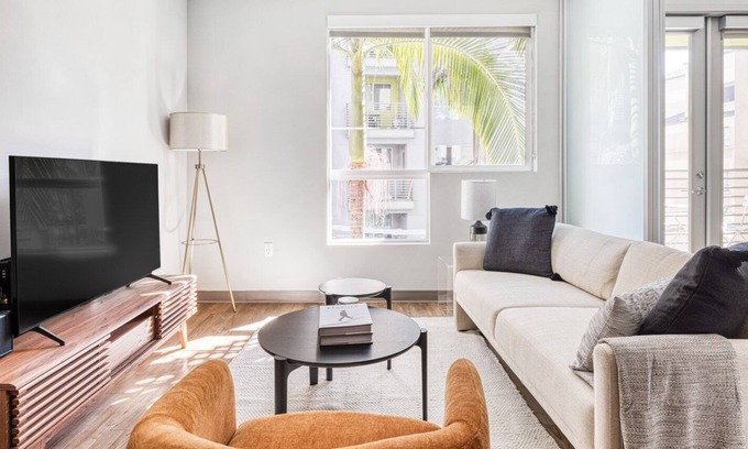 Little Tokyo Appartement | Serene Downtown 1BR w/ Gym & Pool, close to Staples Center, by Blueground