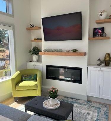 Otter Point Appartement | Serene Forest Retreat