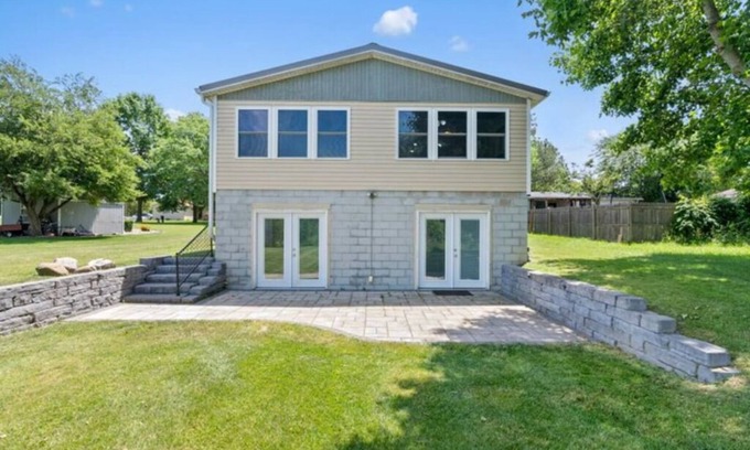 Lansing Maison | Serene Home on Grand River