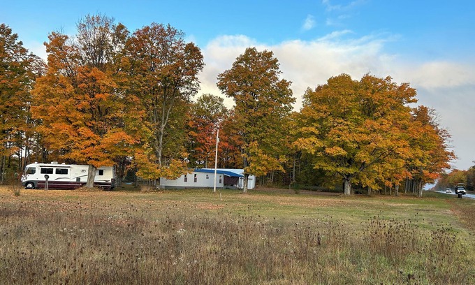 McMillan Location De VR | Serene Large Tents site with WiFi in McMillan