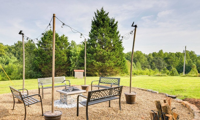 Mill Spring Maison | Serene Mill Spring Getaway w/ Yard & Fire Pit!