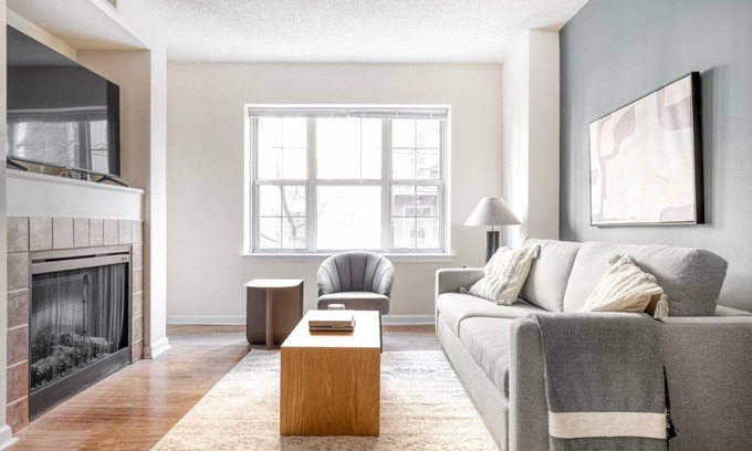 North Bethesda Appartement | Serene North Bethesda 1BR w/ W/D, Pool & Gym, nr Metro, by Blueground