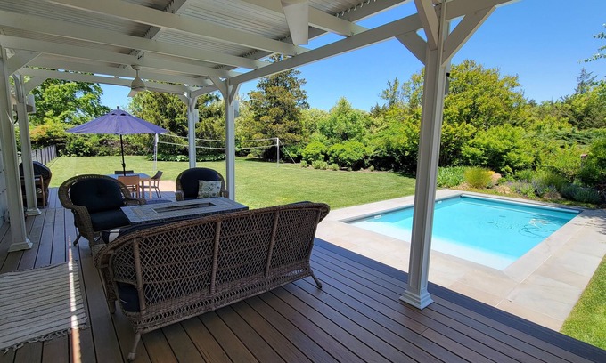 Mattituck Maison | Serene North Fork Oasis