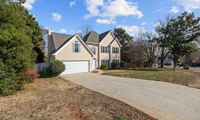 Johns Creek Maison | Serene Retreat on Cannonero Dr
