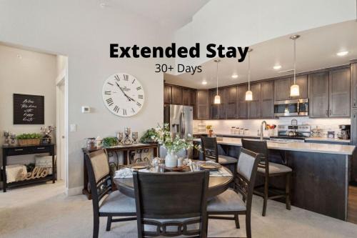 Windsor Appartement | Serene Retreat with Hot Tub, Sauna, Pool & Gym