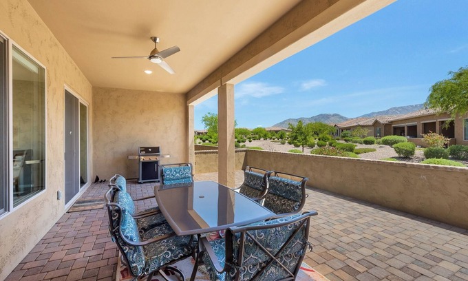 Saddlebrooke Villa | Luxury Villa - Furnished with Mountain Views! Access to Pools, Restaurants, Gyms