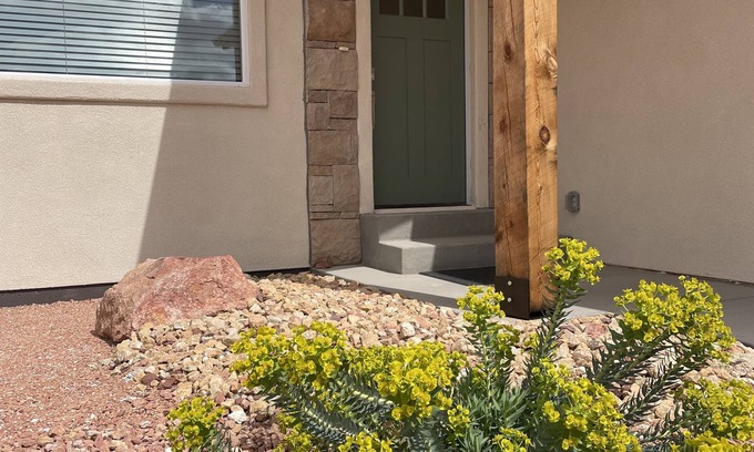 Big Water Maison | Serene Sanctuary - close to Lake Powell!