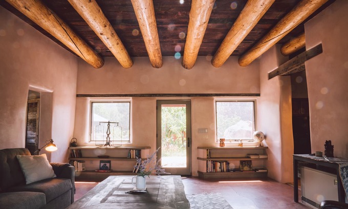 Canones Maison | Serene Two Story Home, Private 43 acre Private Property
