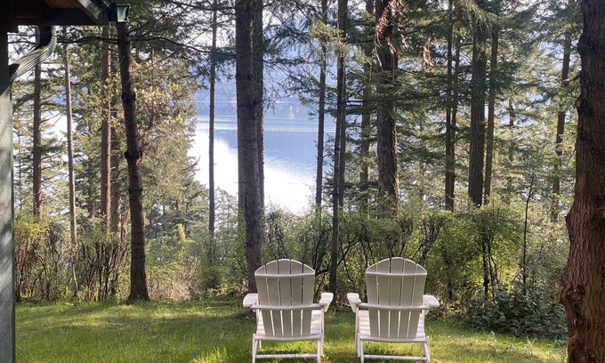 Eastsound Cabine | Serene Waterview Cabin at Laughing Moon Farm