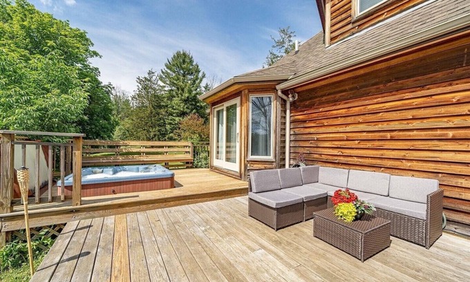 Burdett Maison | Serene wine country chateau - adjacent to Seneca Lake and wineries