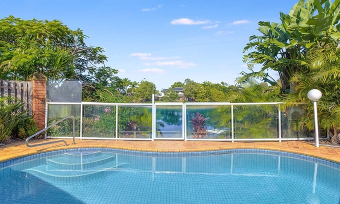 Elanora Maison | Serenity at Elanora - Waterfront Elanora - Min 3 Night Stays!