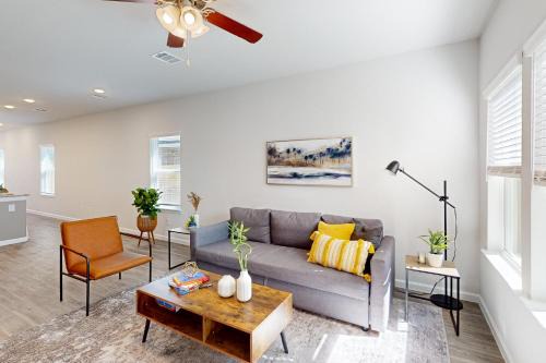 Porter Maison | Serenity House on Kingwood