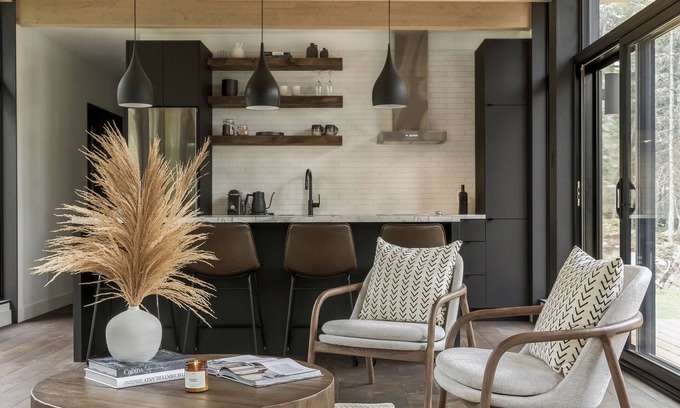 La Conception Chalet De Ski | Serenity Kabinhaus Retreat: A Cozy Getaway w/ Spa