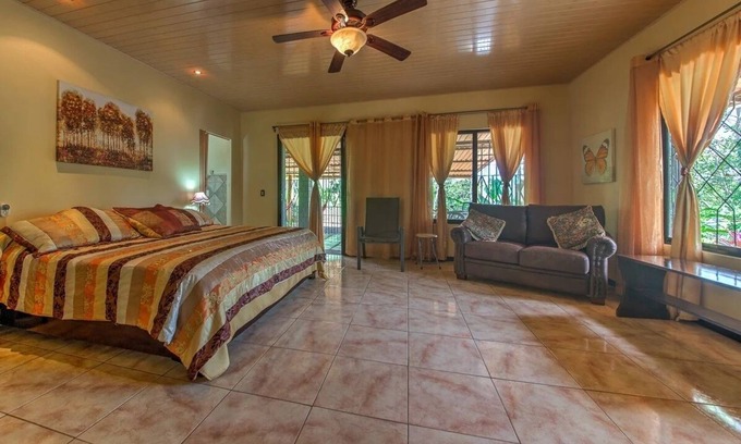 Venado Maison | Serenity Master Suite nestled on a 3-acre rain forest near La Fortuna!