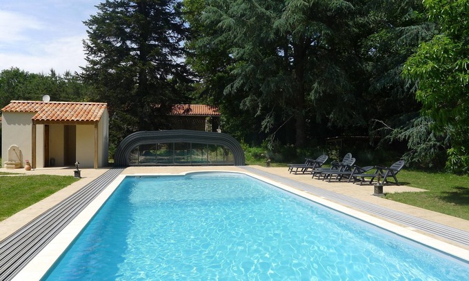 Le Tablier Maison | Logis vendéen, avec piscine couverte chauffée, en pleine nature