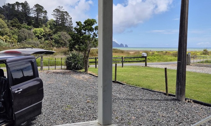Port Charles Cottage | Set Sail for Relaxation. Cosy Beachside Cottage at Port Charles.