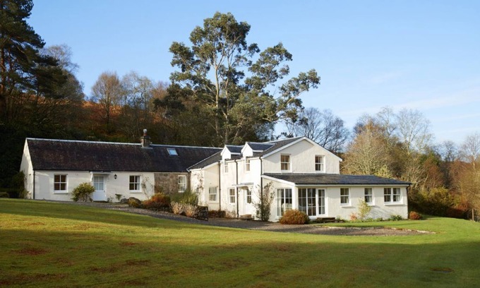 Taynuilt Maison | Ensemble avec des vues à couper le souffle du Loch Etive et Glencoe au-delà. Une piste mène directement au Loch
