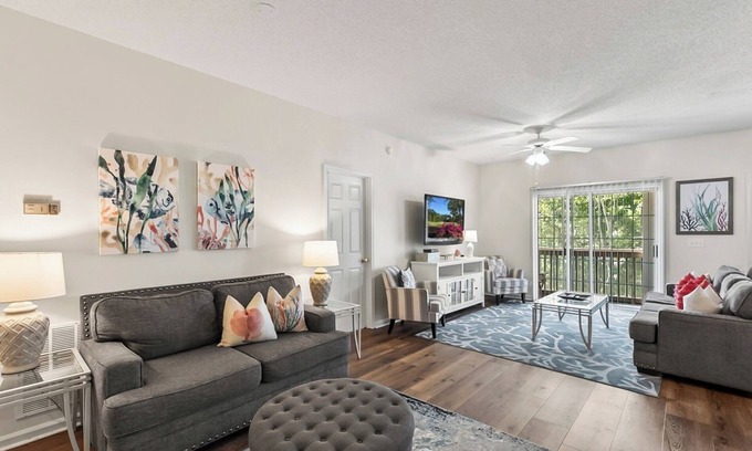 North Myrtle Beach Copropriété | Seven Oaks #12-301: 3 BR, 2 BA Condominium in North Myrtle Beach, Sleeps 6
