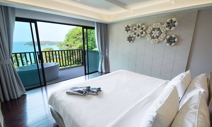 Kata Station Balnéaire | Junior Suite Hideaway (B)