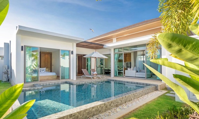 Bang Tao Villa | Ultra Clean 2 BR Standard Pool Villa (C)