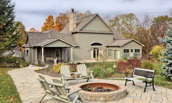 Hesston Maison | Shamrock- Aunt Susie's- Raystown Lake- 7 Points