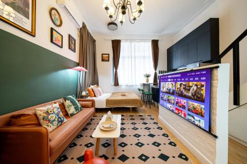 Fengxian Appartement | Shanghai Hills& Well-time Nanyang Charm BnB close to West Nanjing Rd and line 2 Jing'an Temple