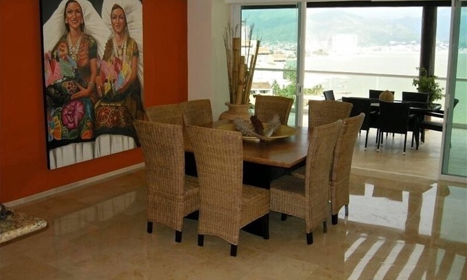 Marina Vallarta Copropriété | Shangri-La Beachfront 2 Story 5 Bedroom 4000 Sq. Ft. Penthouse
