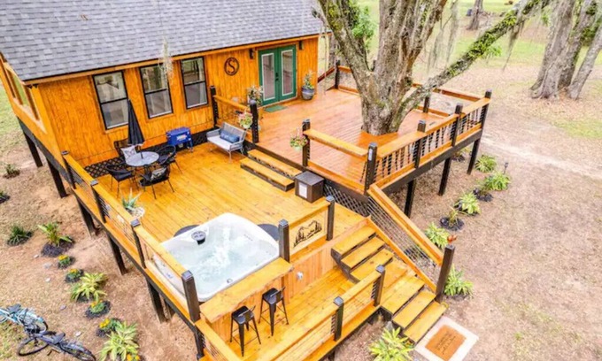 Tallahassee Maison | Shangri-La Treehouse