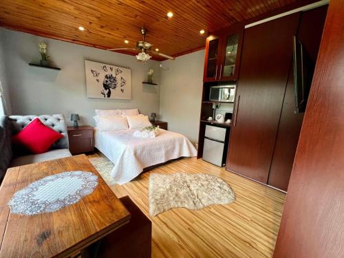 Trawal Maison | SharronDeez