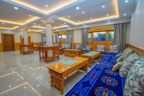 Leh Maison | Shashipa guest house chubi