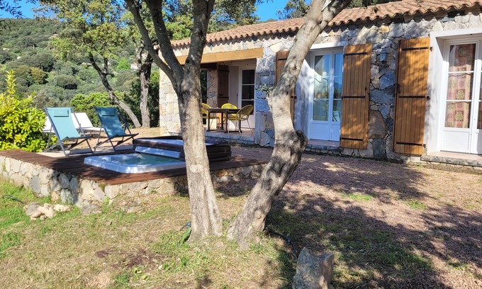 Granace Cottage | Sheepfold in dry stones with outdoor spa, calm assured
