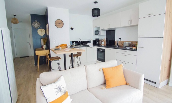 Concarneau Appartement | -SHELBY- T2 ARRIÈRE CORNICHE PARKING ET TERRASSE
