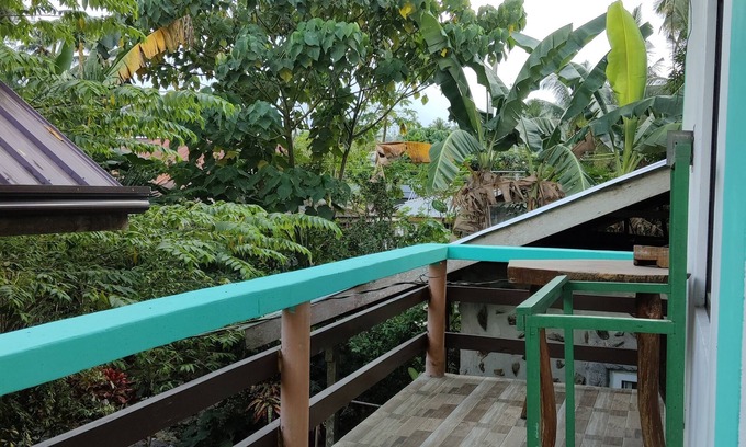 Port Barton Maison | Shenamae Pension