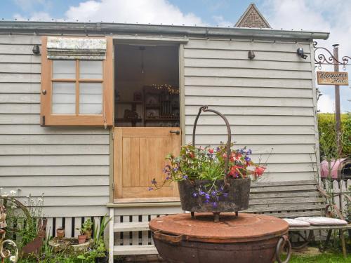 Dursley Maison | Shepard's Hut