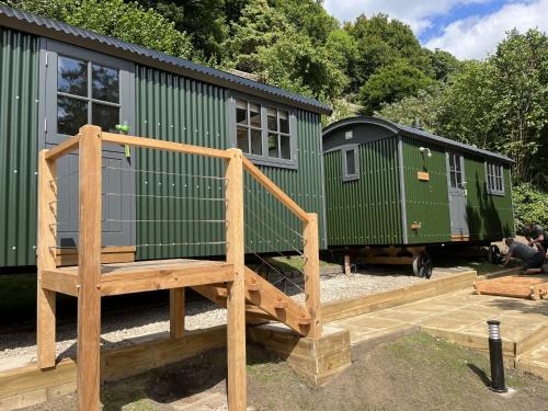 Brimpsfield Maison | Shepherd Huts at Sheepscombe