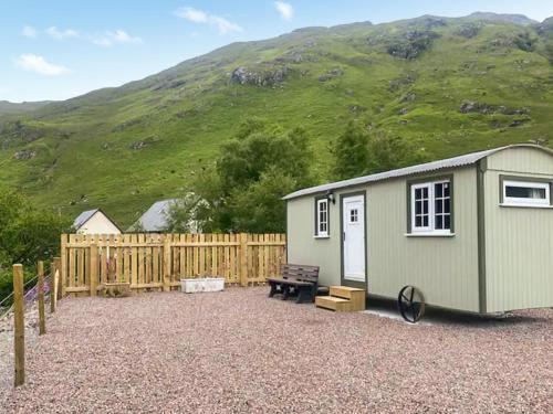 West Laroch Maison | Shepherds Cabin - Uk48225