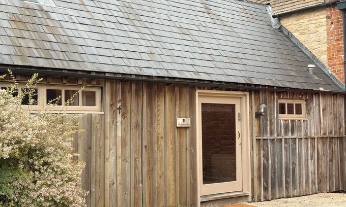 Lechlade Appartement | Shepherds Rest Cotswolds Cottage Farm Stay With Pool