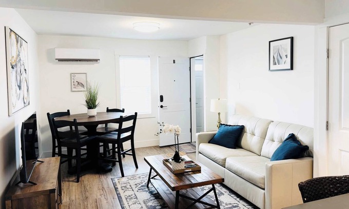 Ship Bottom Appartement | Ship Bottom LBI Apt B- 1 Block from the beach