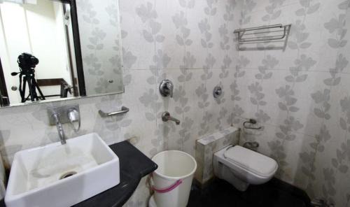 Paharganj Maison | shivish in hotel