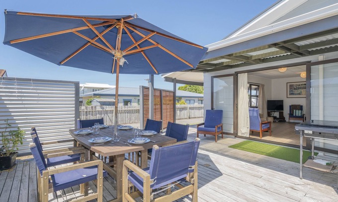 Whangamata Maison | Shore Beats Work - Whangamata Holiday Home