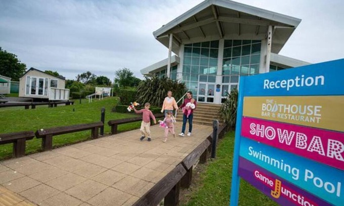 Withernsea Maison | Shoreline Stays, Family Caravan, Withernsea, Newly Managed