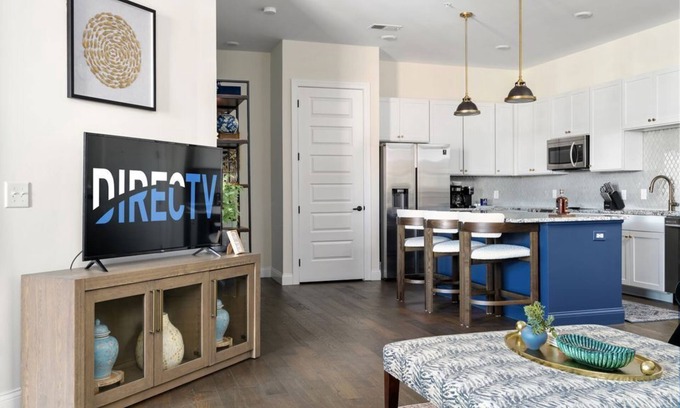 Short North Appartement | Short North Penthouse | Free Parking | No Steps!